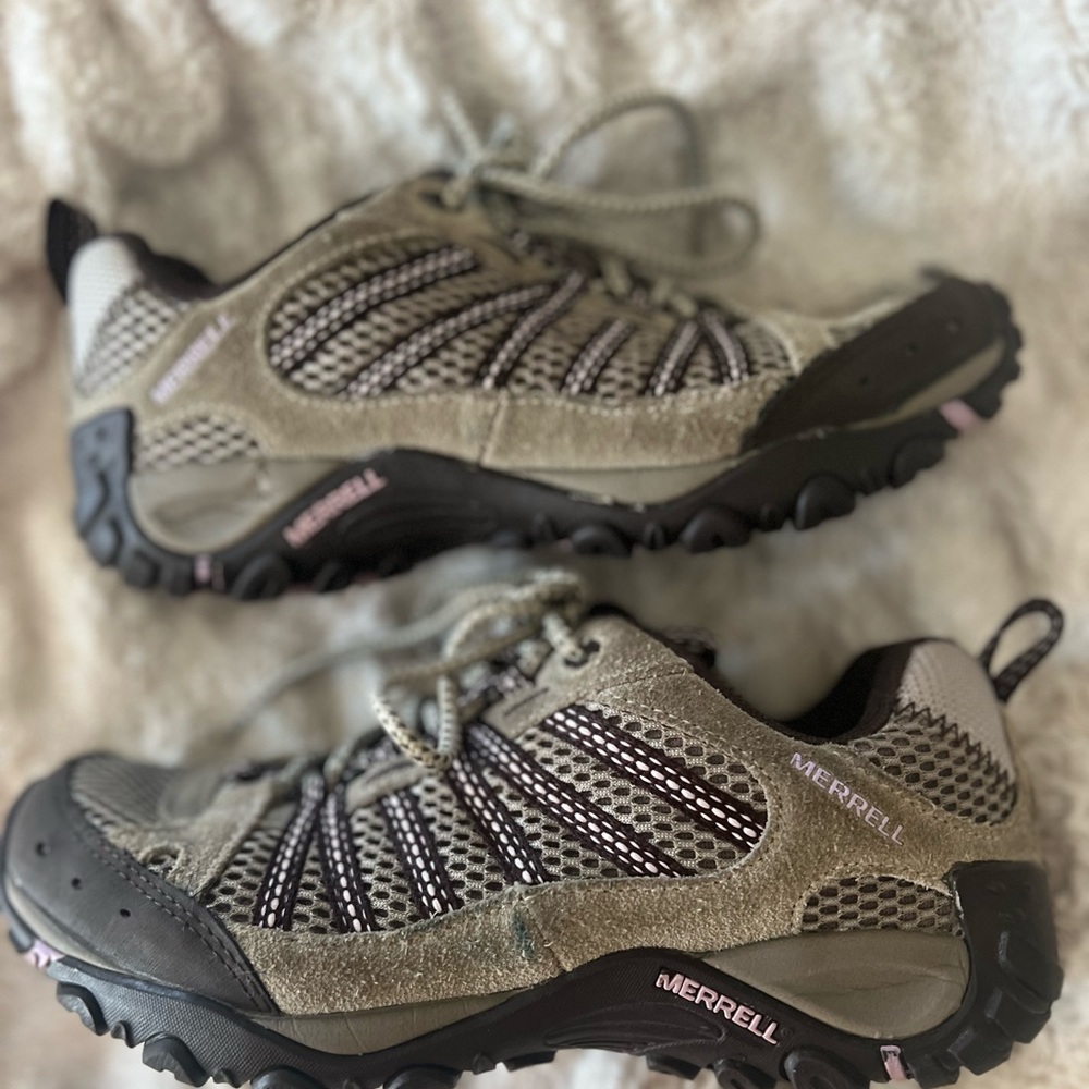 Merrell hiking shoes. Size 6.5